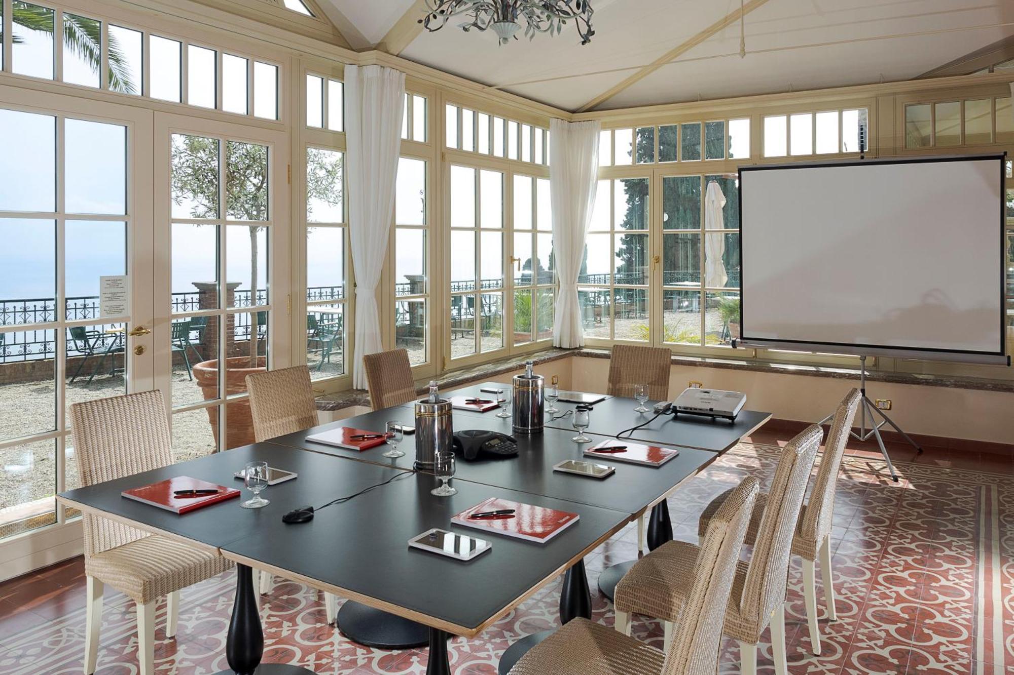 Hotell Schuler 4*