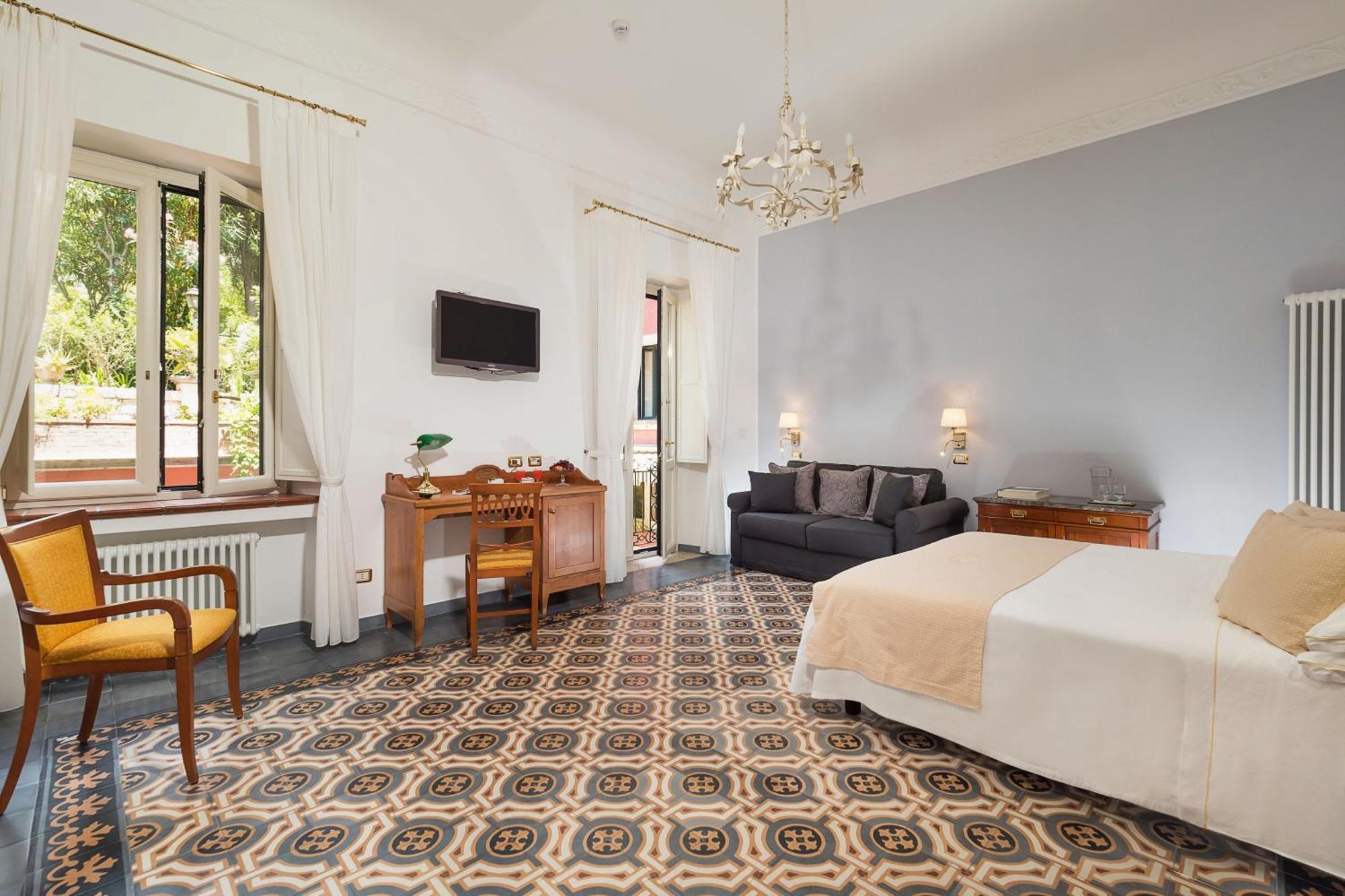 Hotell Schuler 4*